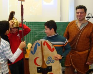 Renan Glas als Kelte im Schulunterricht HTRS ED Klasse 6 2009