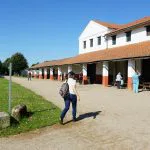Rekonstruktionsbau der römischen 'Herberge' an der Stadtmauer der Colonia Ulpia Traiana